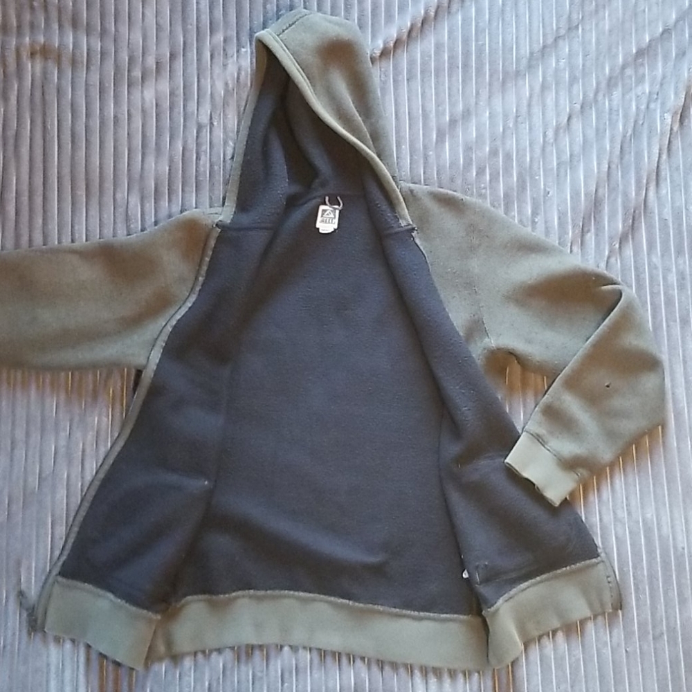Green Jacket By Reef - Picture 3 of 8